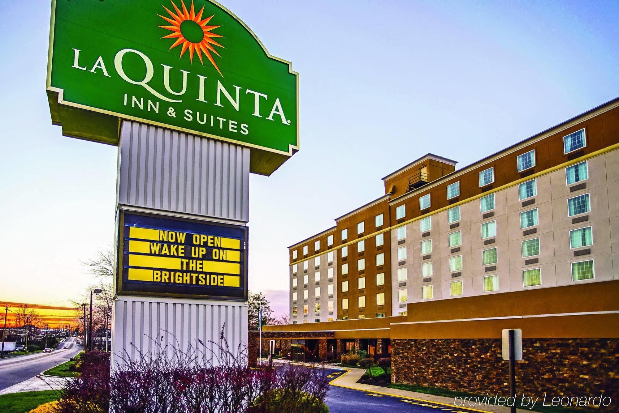 Holiday Inn & Suites Philadelphia-Runnemede/Exit 3-New Jersey Turnpike Exterior photo